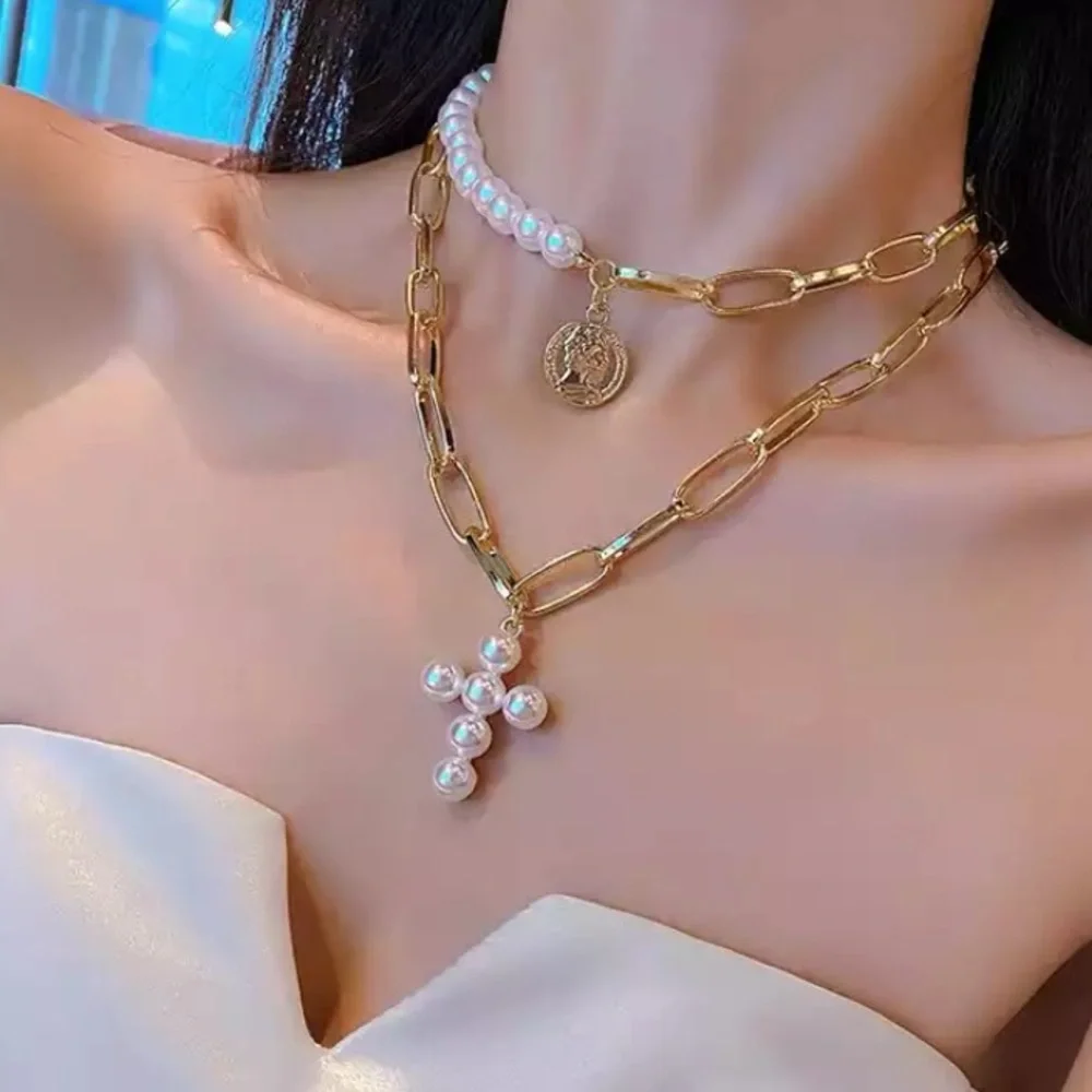 New simulated pearl and 18k gold plated cross necklace - Picture 1 of 1